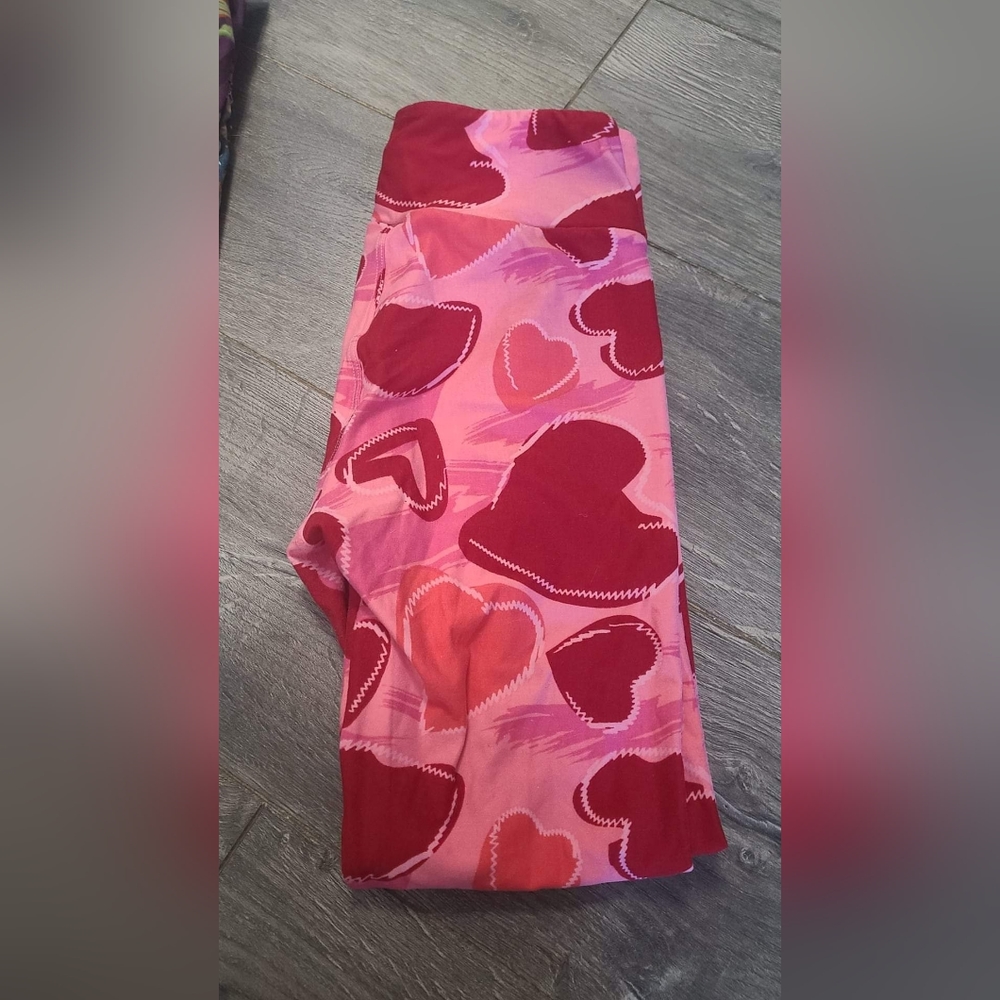 Hear leggings